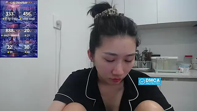 Asiagirll online show from March 22, 2025, 1:11 am