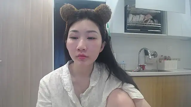 Asiagirll online show from May 19, 2026, 11:55 pm