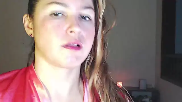 Snapshot of solamatista11 chatting on December 26, 2024, 11:57 pm solamatista11 online show from December 26, 2024, 11:57 pm