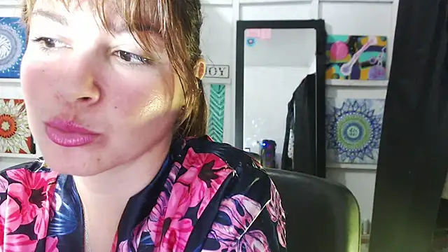 Snapshot of solamatista11 chatting on September 27, 2025, 6:35 pm solamatista11 online show from September 27, 2025, 6:35 pm