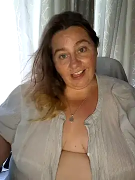 Snapshot of Iceprincess2bad4u chatting on December 31, 2024, 3:20 pm Iceprincess2bad4u online show from December 31, 2024, 3:20 pm