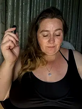 Snapshot of Iceprincess2bad4u chatting on January 8, 2025, 5:59 pm Iceprincess2bad4u online show from January 8, 2025, 5:59 pm