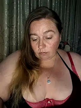 Snapshot of Iceprincess2bad4u chatting on January 12, 2025, 5:33 pm Iceprincess2bad4u online show from January 12, 2025, 5:33 pm