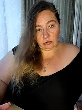 Snapshot of Iceprincess2bad4u chatting on January 19, 2025, 6:09 am Iceprincess2bad4u online show from January 19, 2025, 6:09 am