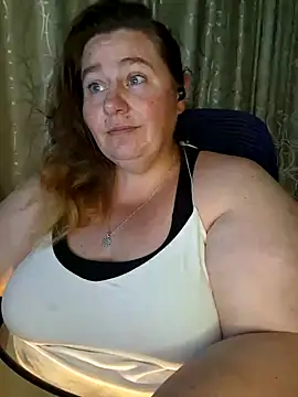 Snapshot of Iceprincess2bad4u chatting on February 4, 2025, 6:06 pm Iceprincess2bad4u online show from February 4, 2025, 6:06 pm