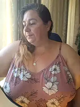 Snapshot of Iceprincess2bad4u chatting on February 8, 2025, 7:26 am Iceprincess2bad4u online show from February 8, 2025, 7:26 am