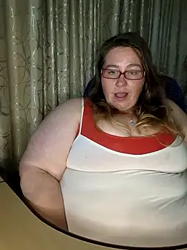 Snapshot of Iceprincess2bad4u chatting on February 13, 2025, 6:05 pm Iceprincess2bad4u online show from February 13, 2025, 6:05 pm