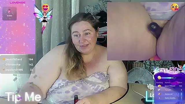 Snapshot of Iceprincess2bad4u chatting on March 8, 2025, 6:26 pm Iceprincess2bad4u online show from March 8, 2025, 6:26 pm