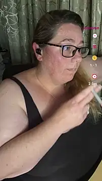 Snapshot of Iceprincess2bad4u chatting on September 9, 2025, 6:40 pm Iceprincess2bad4u online show from September 9, 2025, 6:40 pm