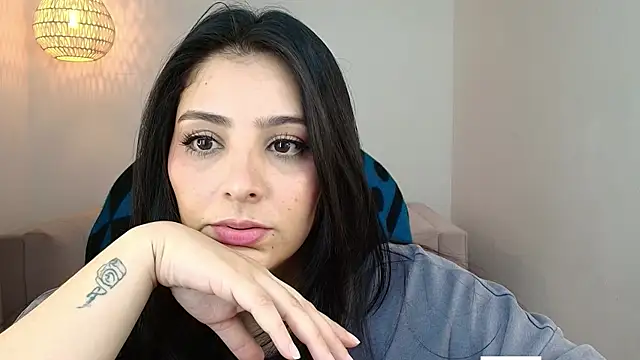 YummyAnna  online show from February 26, 2026, 8:19 pm