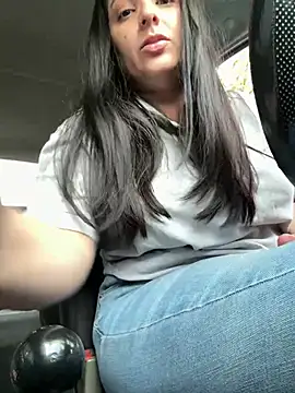 YummyAnna  online show from March 12, 2026, 8:37 pm