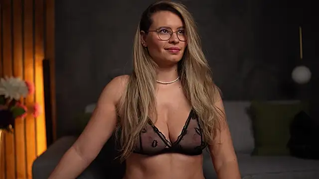 BrandyWhite online show from February 11, 2026, 5:23 am