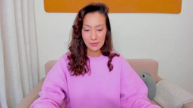 Snapshot of FieryHeart chatting on September 18, 2025, 1:57 pm FieryHeart online show from September 18, 2025, 1:57 pm