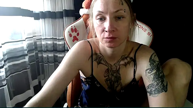 cold lollipop online show from May 19, 2026, 6:31 am