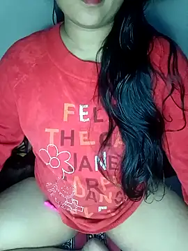 Sweet-Berry online show from December 15, 2024, 6:37 pm