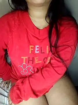 Sweet-Berry online show from February 5, 2025, 9:40 pm