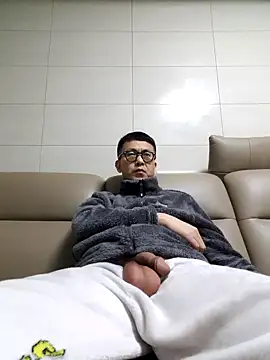 Ssk10N online show from February 10, 2025, 5:19 pm