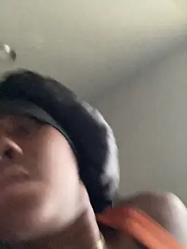 Foreignthababyy online show from October 20, 2025, 7:58 pm