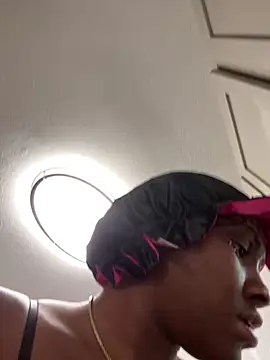 Foreignthababyy online show from April 6, 2026, 5:52 am