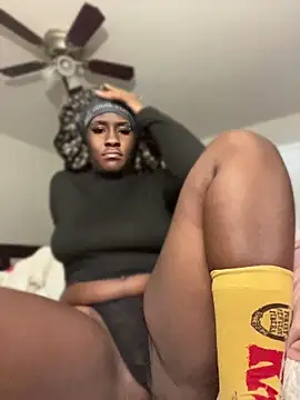 Snapshot of Foreignthababyy chatting on June 14, 2026, 9:06 pm Foreignthababyy online show from June 14, 2026, 9:06 pm