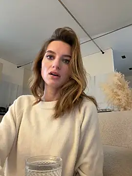 -AngelAri- online show from October 30, 2025, 9:11 am