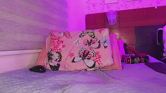 mssburbuja online show from February 5, 2025, 9:15 am