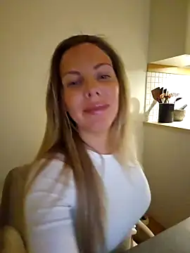 novaforyou1 online show from January 12, 2025, 6:27 pm