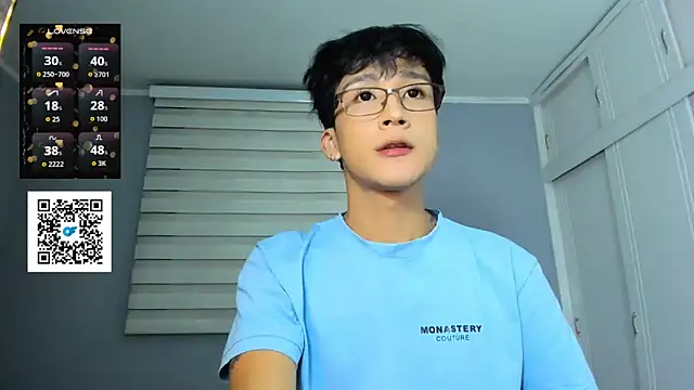 Snapshot of tom_Howard chatting on September 22, 2025, 8:27 am tom Howard online show from September 22, 2025, 8:27 am