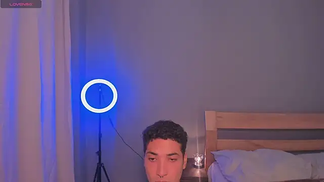 Snapshot of MitchellXD chatting on March 4, 2026, 4:35 pm MitchellXD online show from March 4, 2026, 4:35 pm