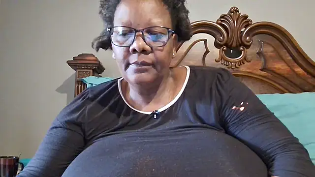 SEXYBOOBSNASS online show from March 12, 2025, 5:46 am