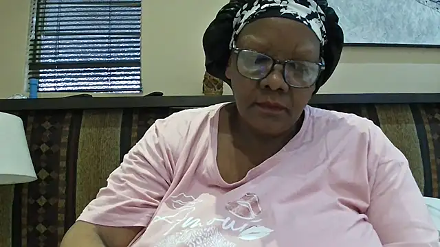 SEXYBOOBSNASS online show from September 12, 2025, 4:56 am