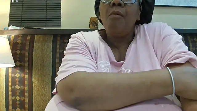 SEXYBOOBSNASS online show from September 12, 2025, 7:36 pm