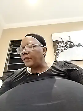 SEXYBOOBSNASS online show from September 17, 2025, 8:43 pm