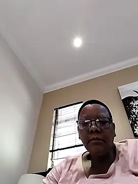 SEXYBOOBSNASS online show from September 19, 2025, 6:37 am