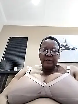 SEXYBOOBSNASS online show from September 22, 2025, 6:43 pm