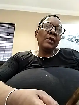 SEXYBOOBSNASS online show from September 25, 2025, 3:16 pm