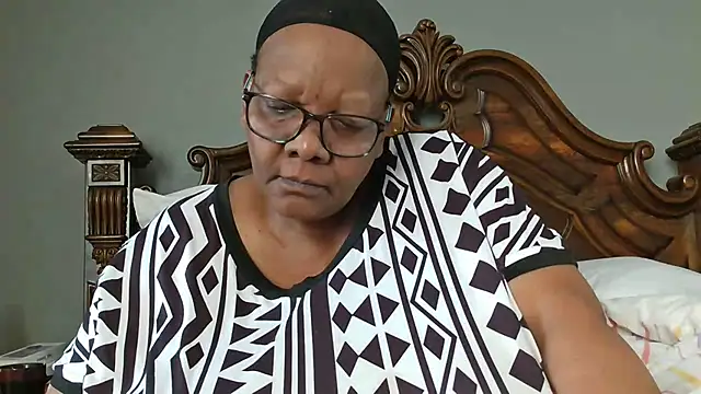 SEXYBOOBSNASS online show from October 7, 2025, 4:42 am