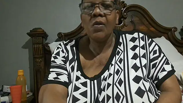 SEXYBOOBSNASS online show from October 17, 2025, 3:10 am