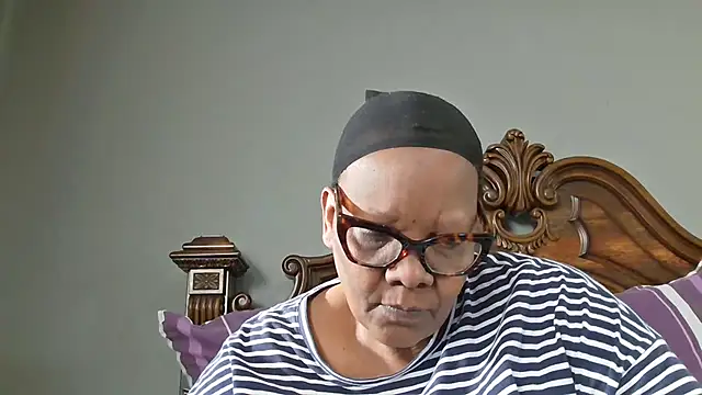 SEXYBOOBSNASS online show from October 22, 2025, 4:24 am