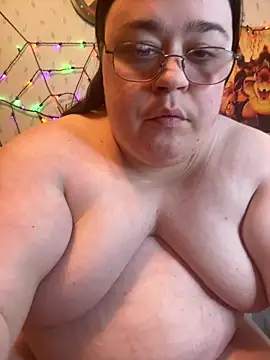 Snapshot of SexyxLexie chatting on May 22, 2026, 3:35 am SexyxLexie online show from May 22, 2026, 3:35 am