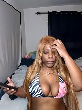 Snapshot of JadaSkyy chatting on November 7, 2025, 5:24 pm JadaSkyy online show from November 7, 2025, 5:24 pm