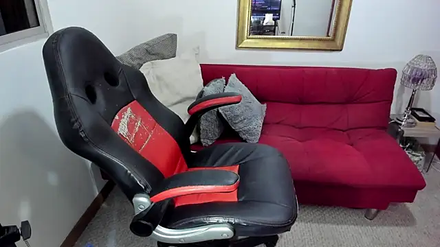 Snapshot of NicolettColin chatting on March 20, 2025, 1:13 am NicolettColin online show from March 20, 2025, 1:13 am