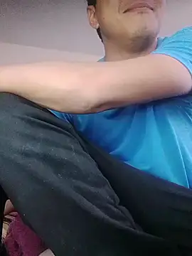 Mghty-cockl88 online show from April 10, 2026, 2:33 pm