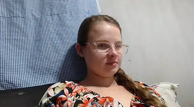 HellenMiyer1111 online show from February 22, 2025, 2:39 am