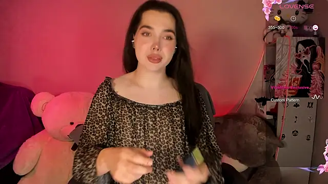 YsabellViveris online show from September 12, 2025, 2:17 pm