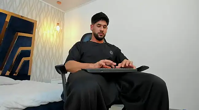 Petesevans online show from February 23, 2025, 2:29 am