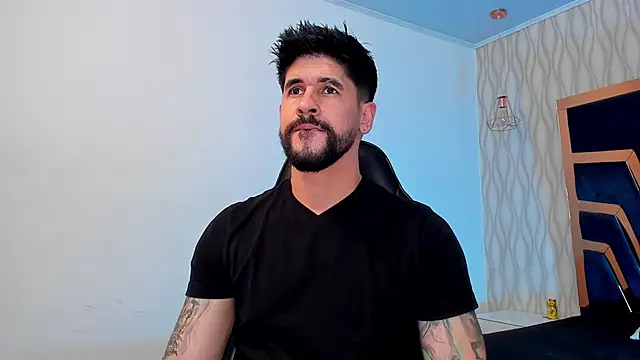 Snapshot of Petesevans chatting on February 4, 2026, 11:31 pm Petesevans online show from February 4, 2026, 11:31 pm