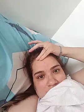 karlythothxh online show from November 22, 2025, 2:05 pm