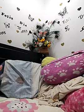 karlythothxh online show from February 20, 2026, 10:43 pm