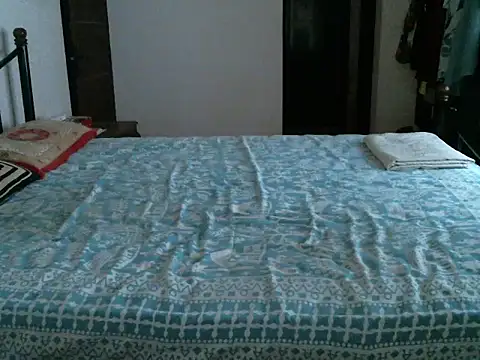 Snapshot of Slim_India chatting on August 4, 2026, 1:20 am Slim India online show from August 4, 2026, 1:20 am